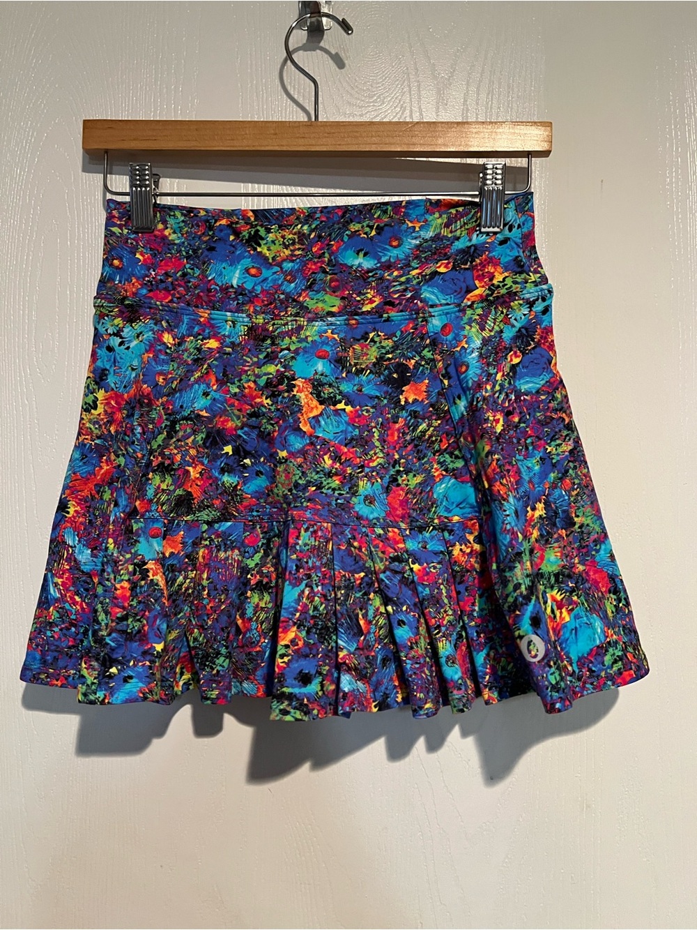 Dona Jo  Blue Green Pink Ruffles On Back Pickleball Tennis Skirt Women Sz 1